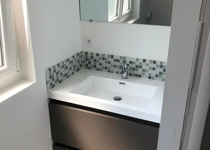 11 Pers 4ch - Jacuzzi - Le Cormier Feriehus